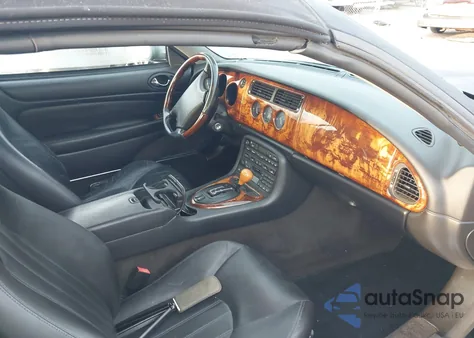 1999 Jaguar Xk8 z USA, uszkodzony, nr VIN SAJGX2043XC039751